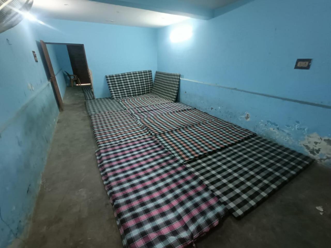 Хостел Shri Annapurna Dormitory Ramnagar  Екстер'єр фото